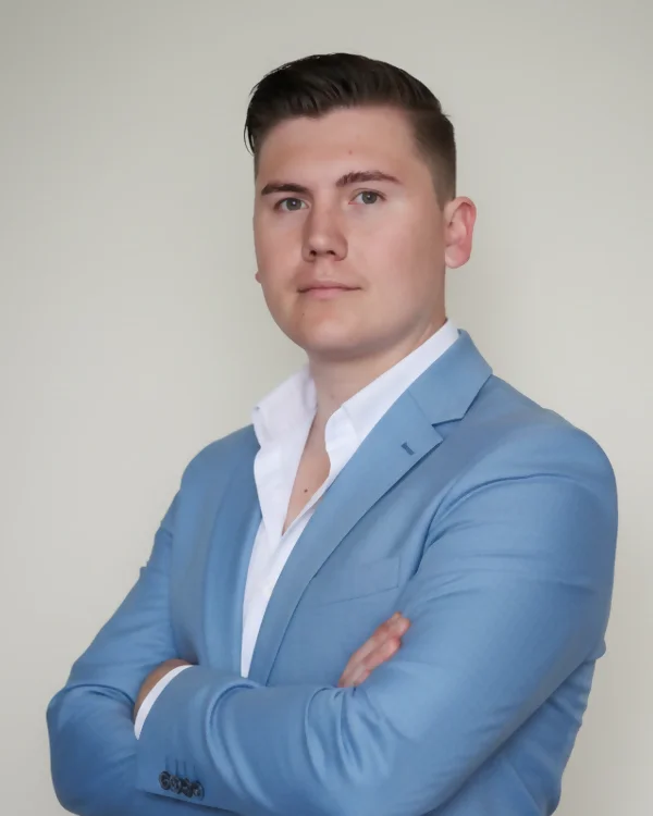 Jhon Kent - Garcia Director Comercial